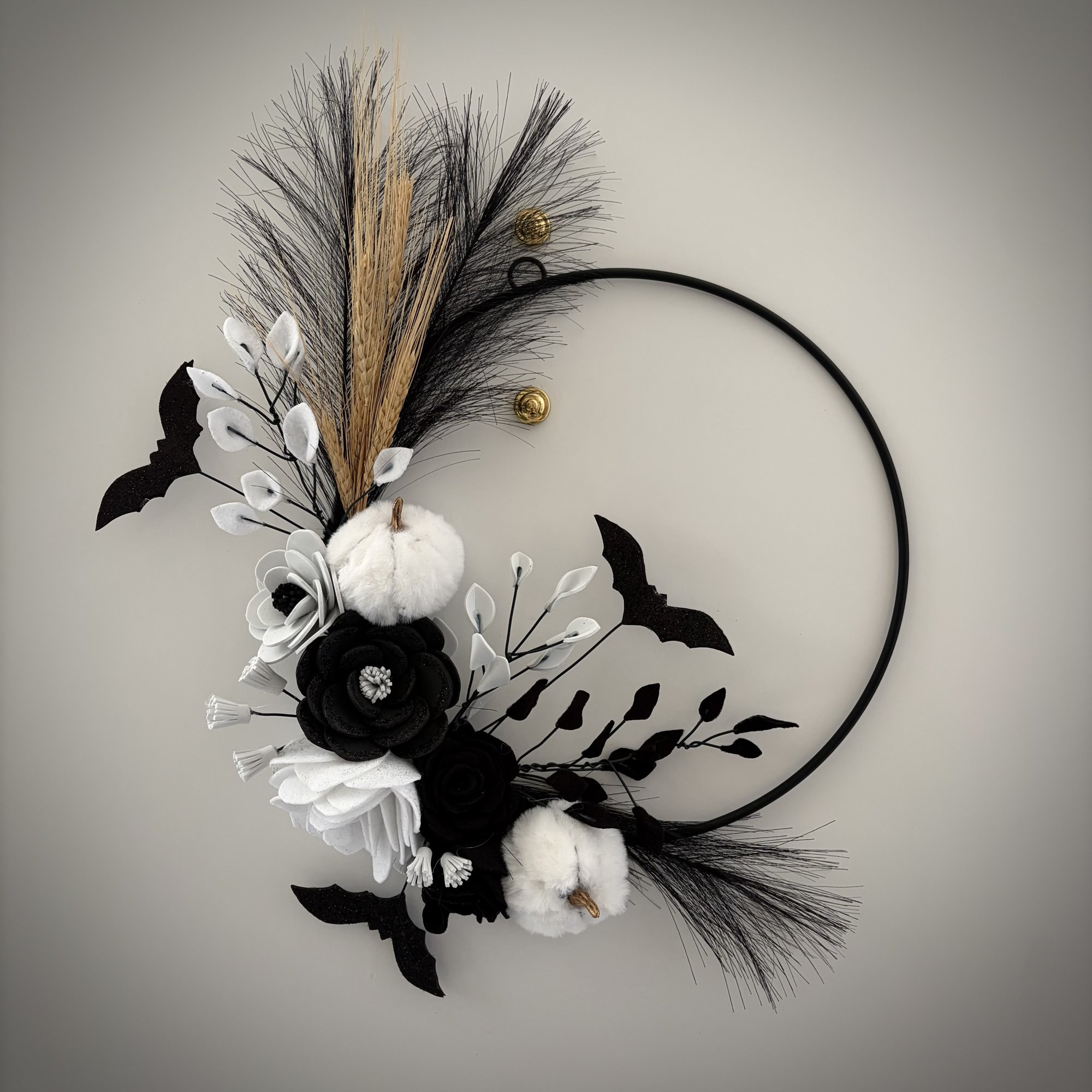 Finished black and white Halloween wreath